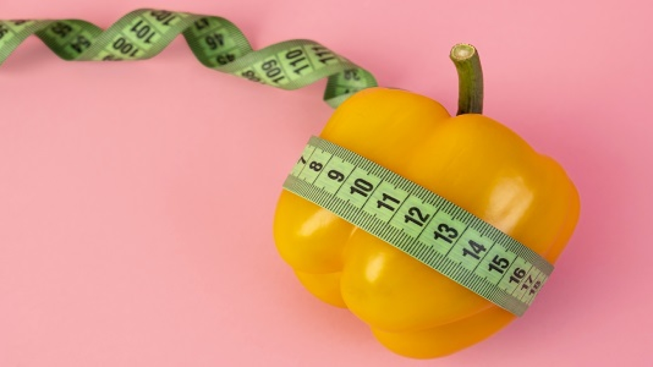 view-tape-measure-with-bell-pepper